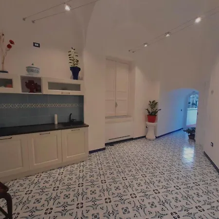 Palazzo Della Guardia Bed & Breakfast